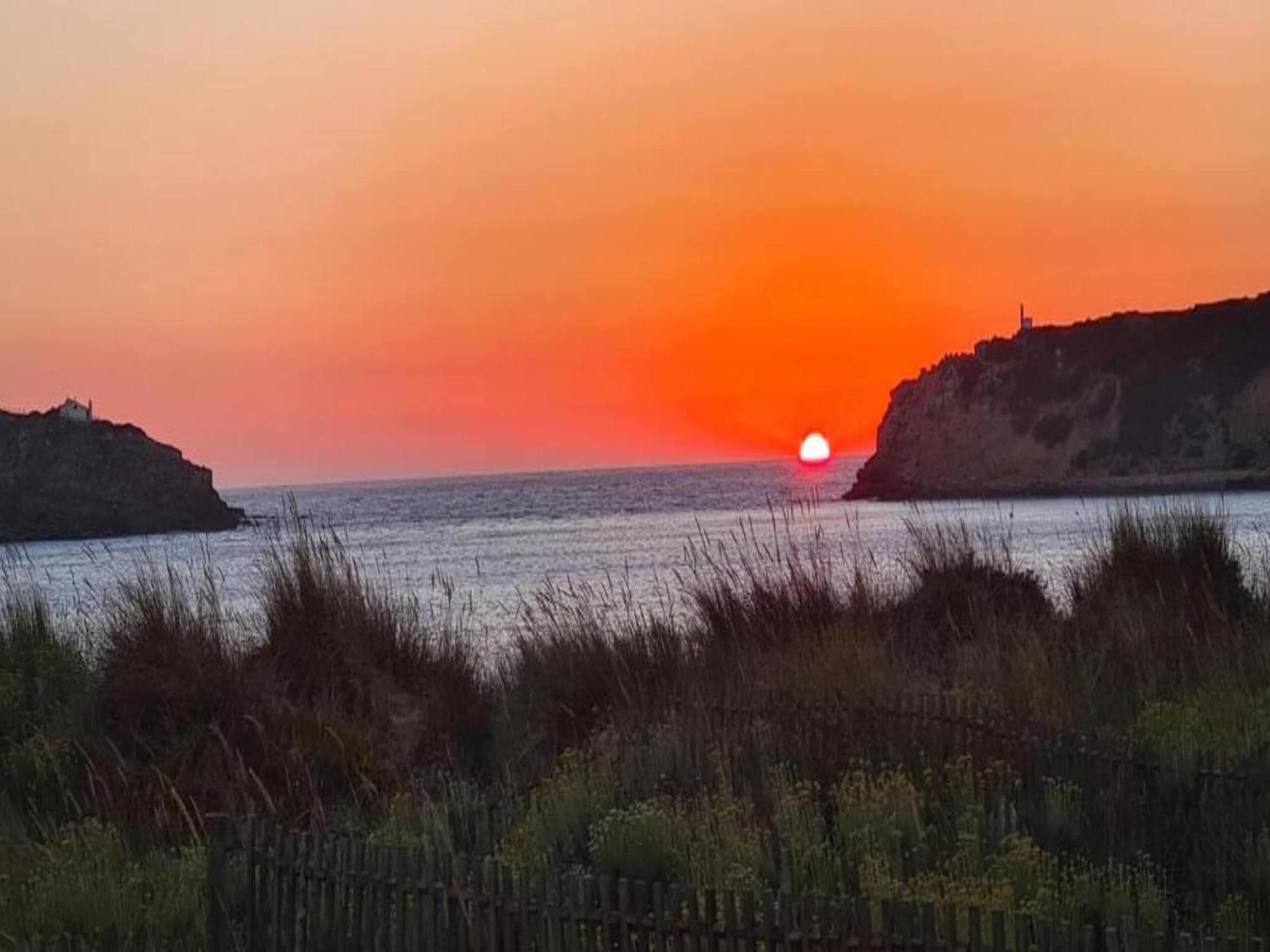 Beautiful Apartment In S O Martinho Do Porto With Balcony Sao Martinho do Porto Bagian luar foto