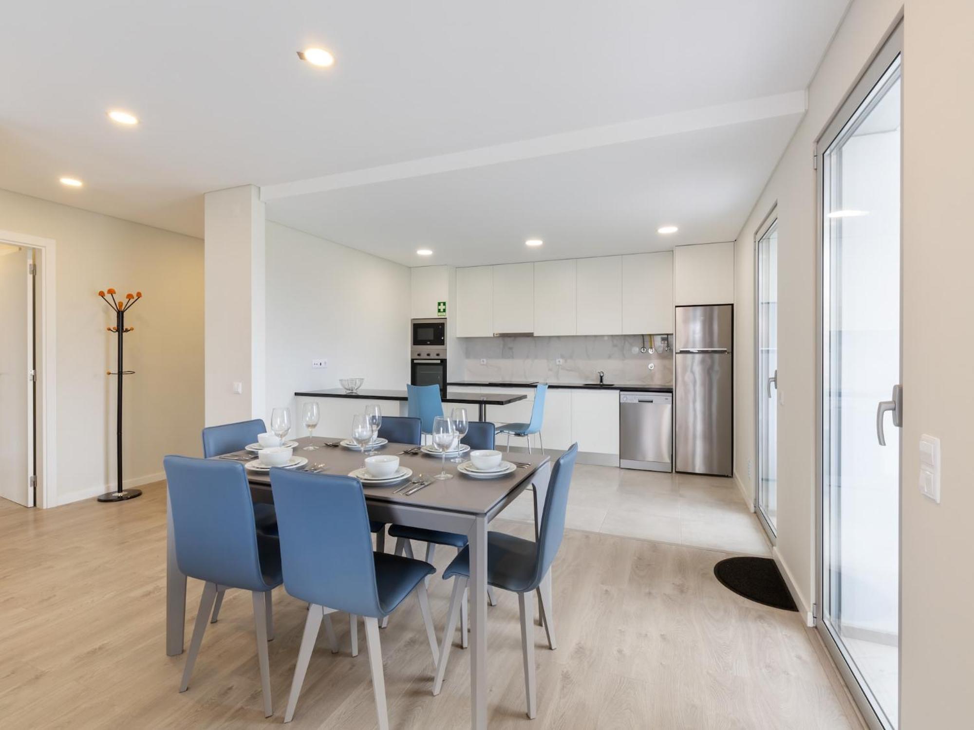 Beautiful Apartment In S O Martinho Do Porto With Balcony Sao Martinho do Porto Bagian luar foto