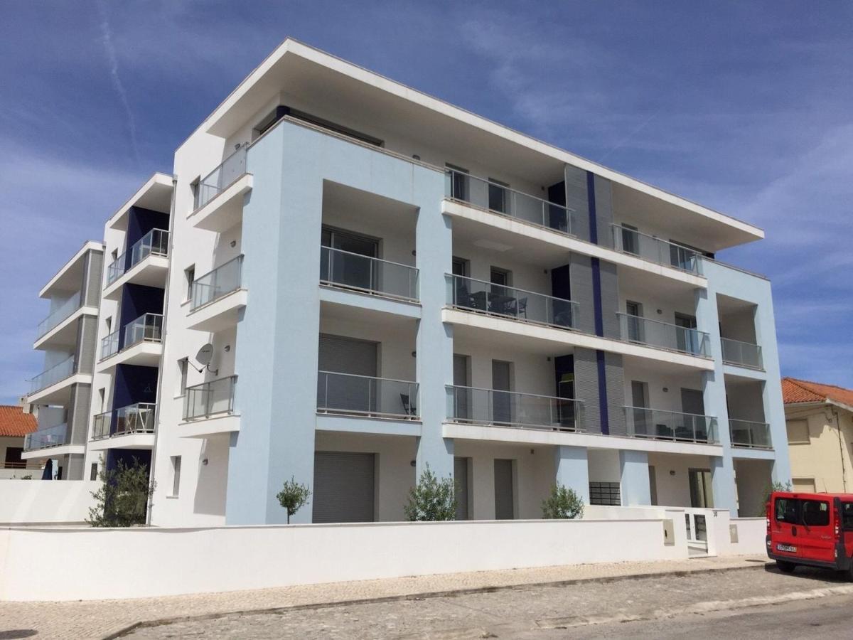Beautiful Apartment In S O Martinho Do Porto With Balcony Sao Martinho do Porto Bagian luar foto