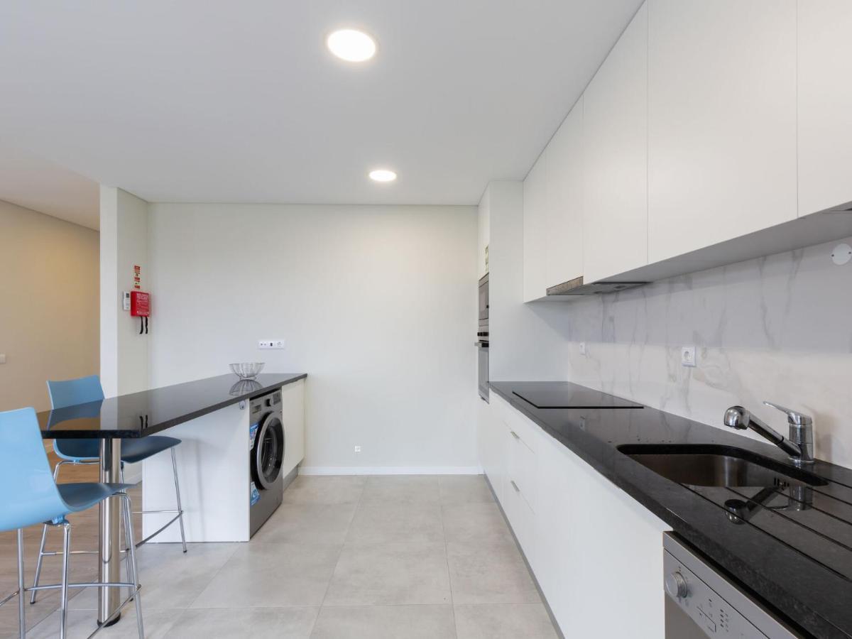 Beautiful Apartment In S O Martinho Do Porto With Balcony Sao Martinho do Porto Bagian luar foto