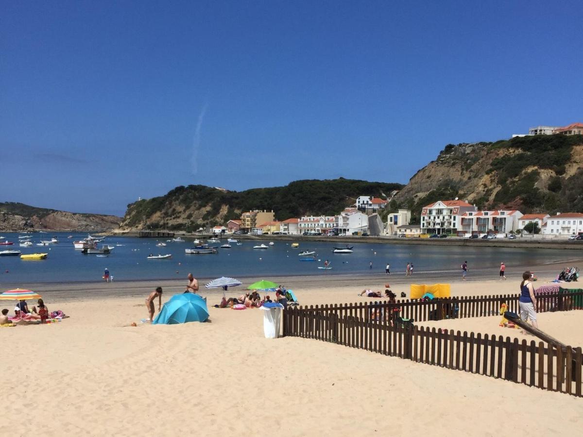 Beautiful Apartment In S O Martinho Do Porto With Balcony Sao Martinho do Porto Bagian luar foto
