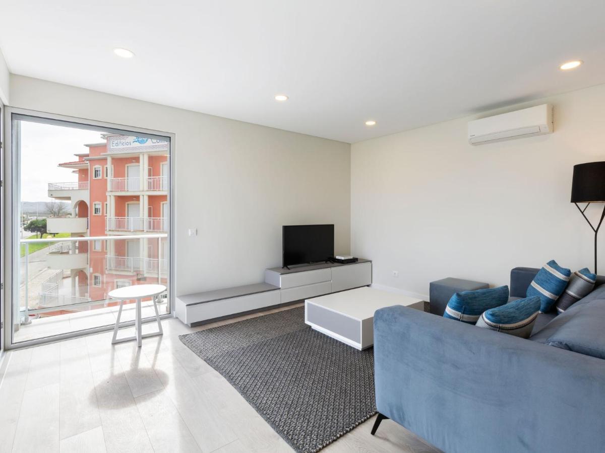 Beautiful Apartment In S O Martinho Do Porto With Balcony Sao Martinho do Porto Bagian luar foto